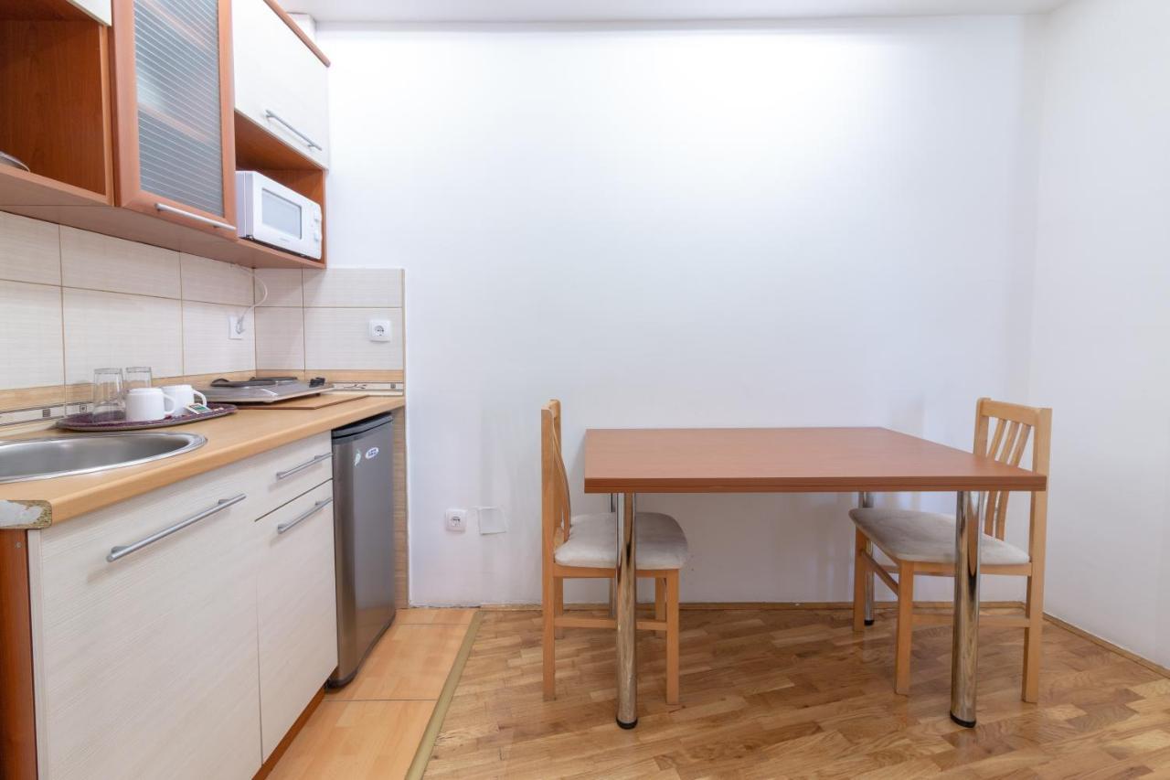 Urban Apartments Охрид Екстериор снимка